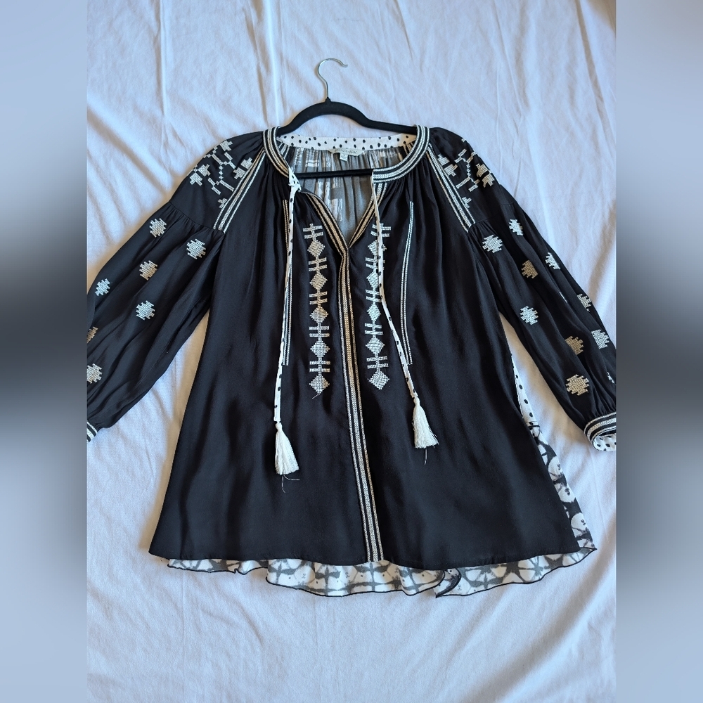 John Mark Embroidered Tassel Tie Neck Tunic Top Size Small